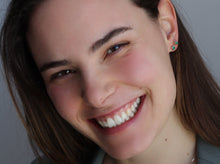 Load image into Gallery viewer, Soulmate Emerald 18K White Gold Studs Round