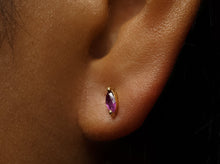 Load image into Gallery viewer, Clarity Marquise Rubi 18K Yellow Gold Studs