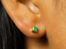 Load image into Gallery viewer, Soulmate Emerald 18K Yellow Gold Studs Rectangular