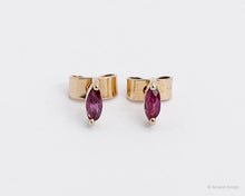 Load image into Gallery viewer, Clarity Marquise Rubi 18K Yellow Gold Studs