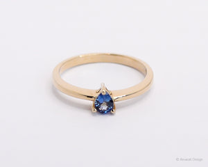 Clarity Drop Sapphire18K Yellow Gold Ring