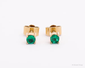 Soulmate Emerald 18K Yellow Gold Studs Round